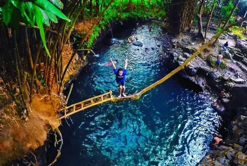 Blue Lagoon merupakan salah satu tempat wisata di Condongcatur yang cukup populer.